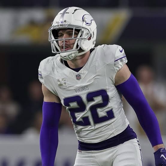 The Hitman Returns for One More Ride: Harrison Smith Inks Deal to Play in 15th & Possible Final Season With the Minnesota&nbsp;Vikings